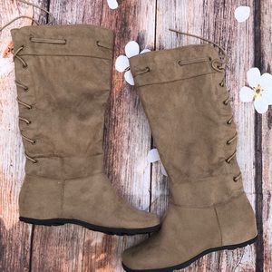 Wanted Chance Lace back, Faux Suede Boots